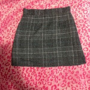 Classic Black and White Plaid Skirt